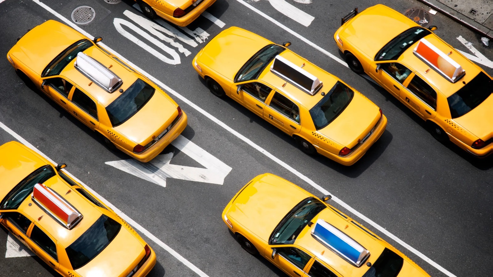 Chauffeur Hire Nottingham – Experience Professional Chauffeur Services